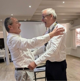 Dominique Delbeke gaf het voorzitterslint door aan Henri de Hemptinne.